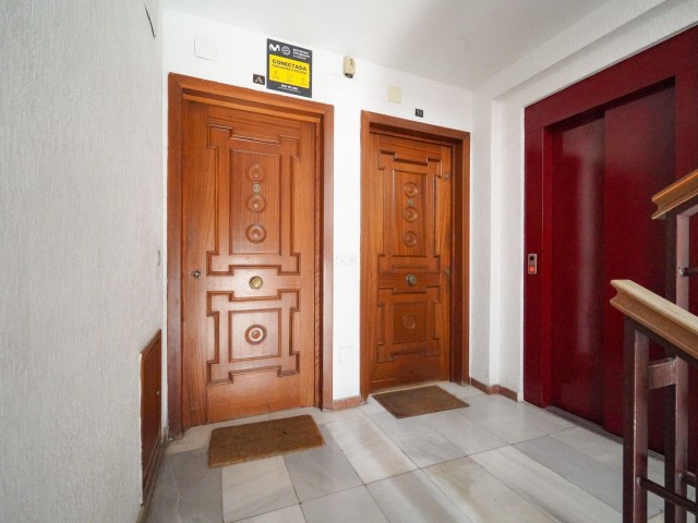 Apartamento con 4 Dormitorios  en Málaga Centro