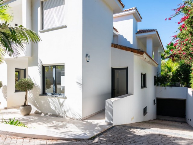 Villa, Artola, R5199706