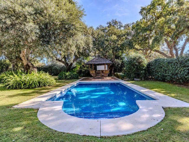 Villa, San Roque Club, R5213581