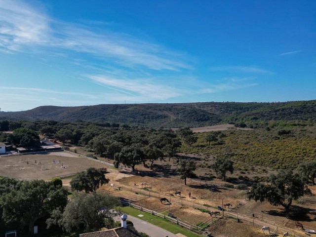 4 Bedrooms Villa in San Roque Club