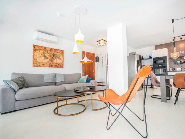 3 Bedrooms Apartment in Elviria