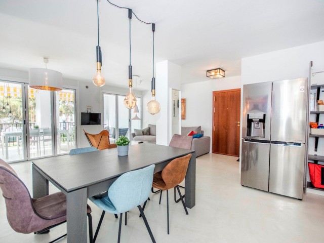 3 Bedrooms Apartment in Elviria