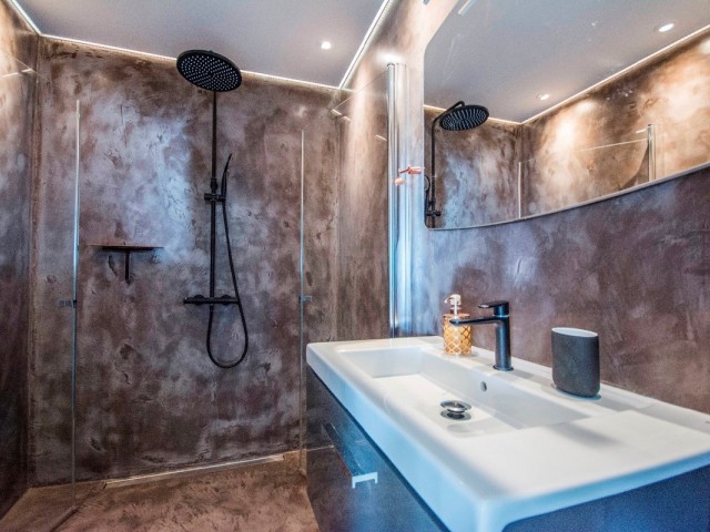 3 Bedrooms Apartment in Elviria