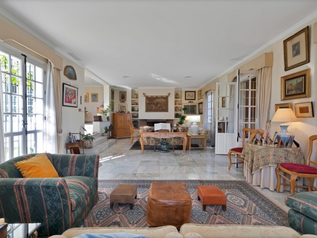 Villa avec 6 Chambres  à Las Brisas