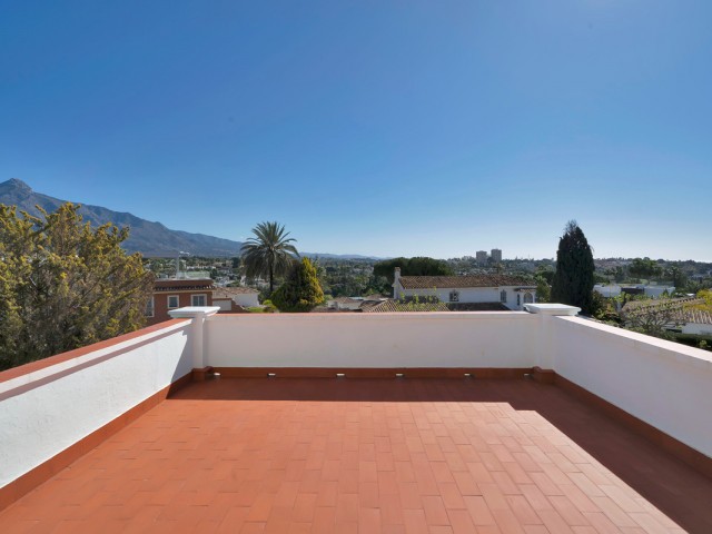 Villa avec 6 Chambres  à Las Brisas