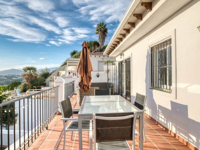 5 Slaapkamer Villa in Sierrezuela