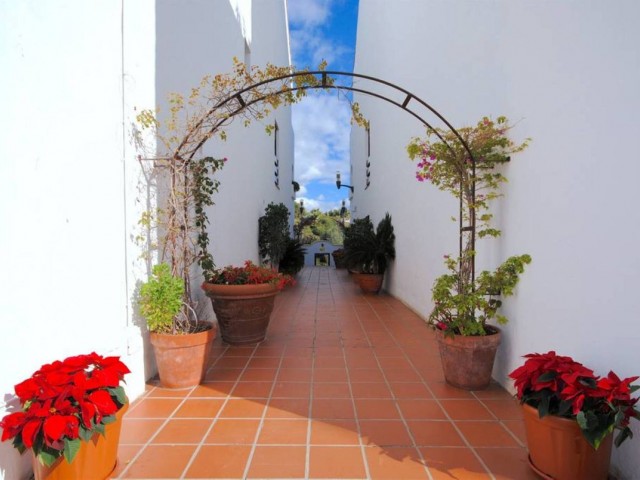 Apartamento, Aloha, R5236174