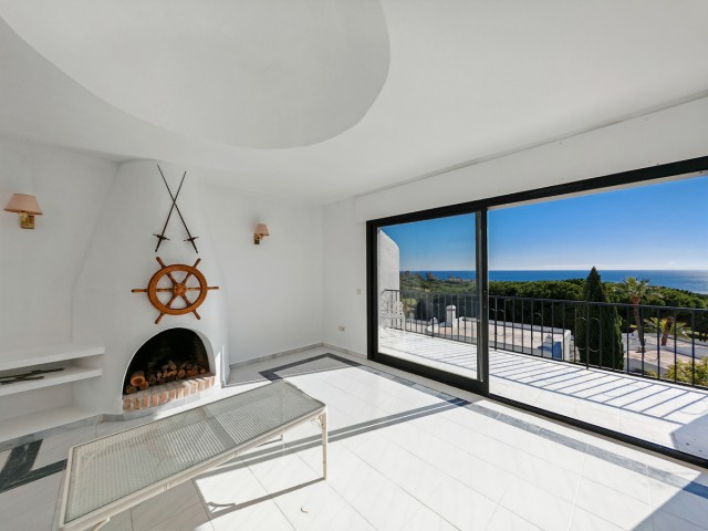 Townhouse, Cabopino, R5236669