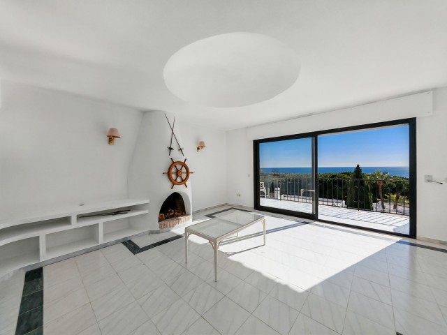Townhouse, Cabopino, R5236669