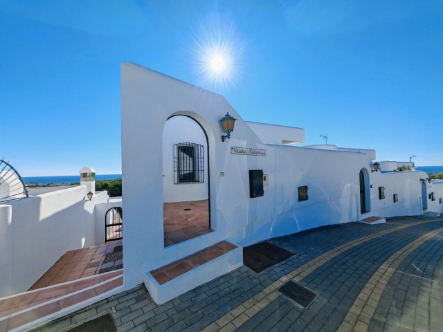 2 Bedrooms Townhouse in Cabopino