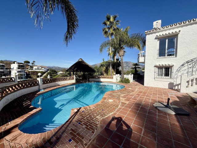 Villa, Cerros del Aguila, R5247721