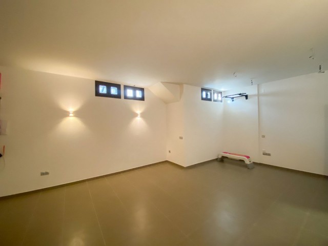 5 Schlafzimmer Villa in Valle Romano