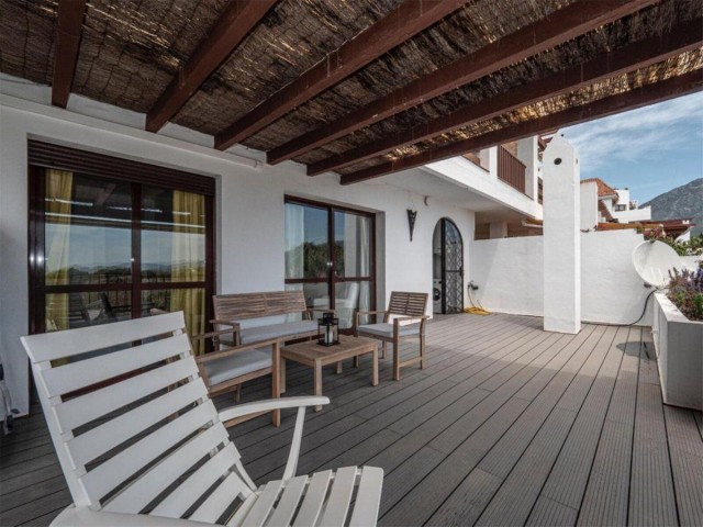 Apartment, The Golden Mile, R5202553