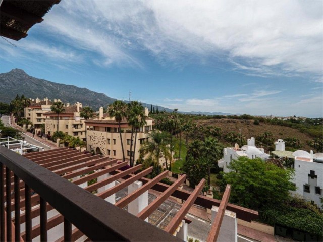 Apartment, The Golden Mile, R5202553