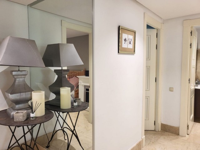 Apartamento con 3 Dormitorios  en Río Real