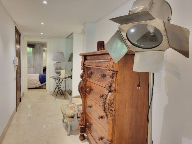 Apartamento con 3 Dormitorios  en Río Real