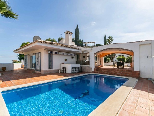 Villa, Sierrezuela, R5225254