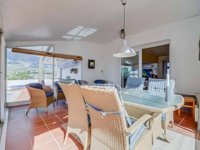 4 Slaapkamer Villa in Sierrezuela