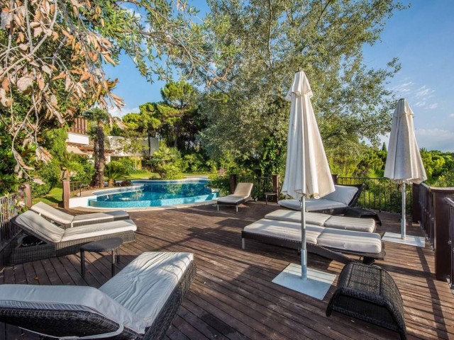 Villa con 8 Dormitorios  en La Zagaleta