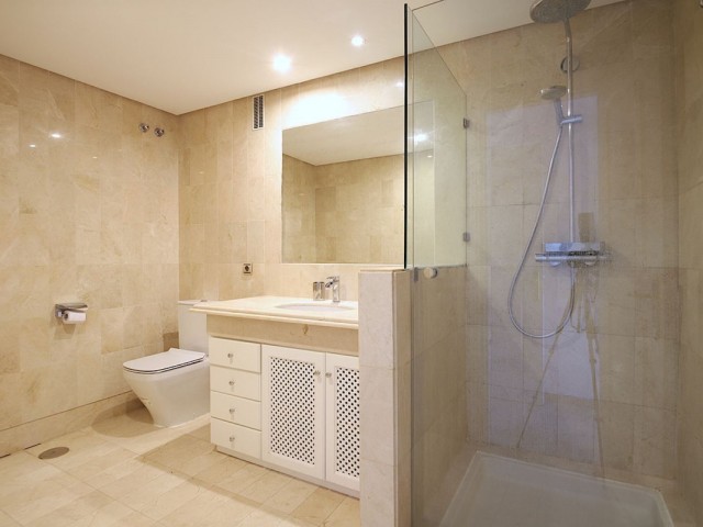 3 Bedrooms Apartment in Sierra Blanca