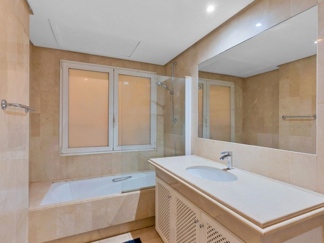 3 Bedrooms Apartment in Sierra Blanca
