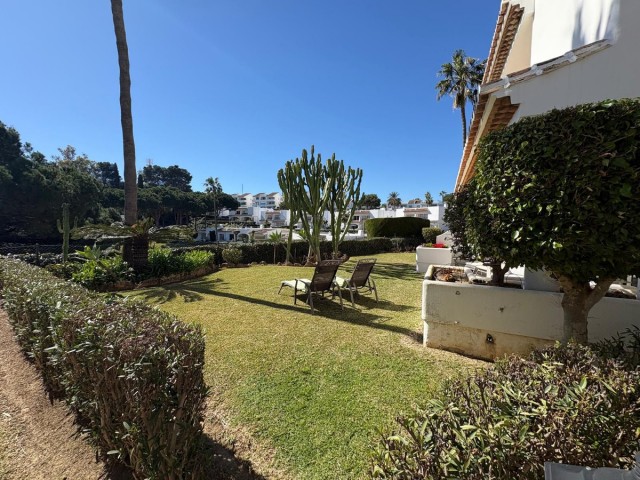 Villa, Miraflores, R5259439