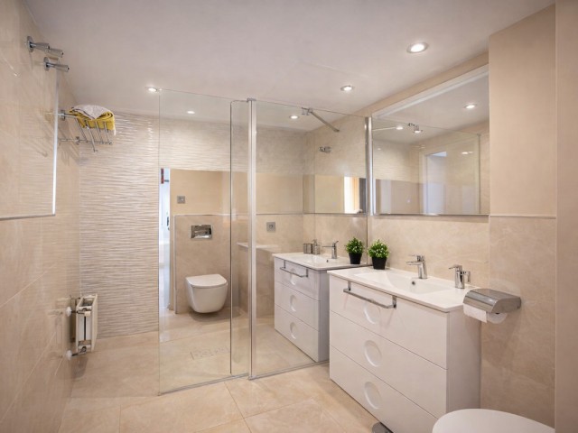 2 Bedrooms Apartment in Guadalmina Alta