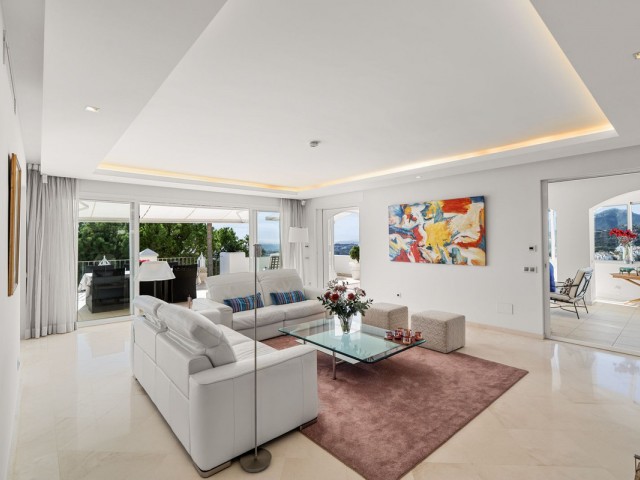 Apartamento con 3 Dormitorios  en La Heredia
