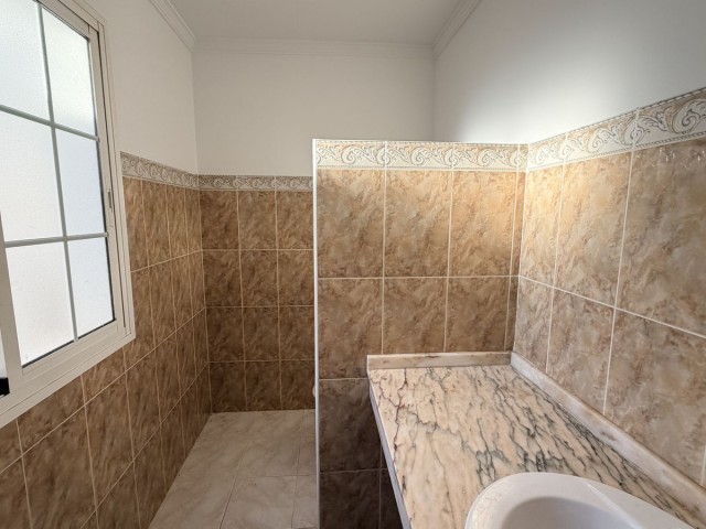 Townhouse, Riviera del Sol, R5272108