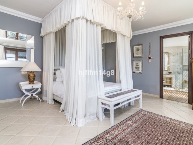 3 Slaapkamer Rijtjeshuis in La Heredia