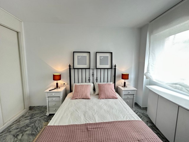 2 Bedrooms Apartment in San Pedro de Alcántara
