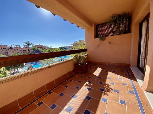 Apartamento, Hacienda del Sol, R5223202