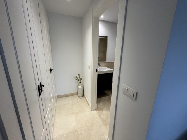 Apartamento con 2 Dormitorios  en Aloha