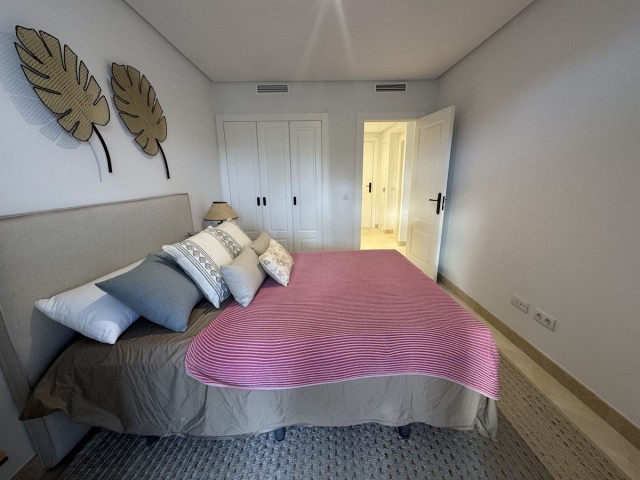 Apartamento con 2 Dormitorios  en Aloha