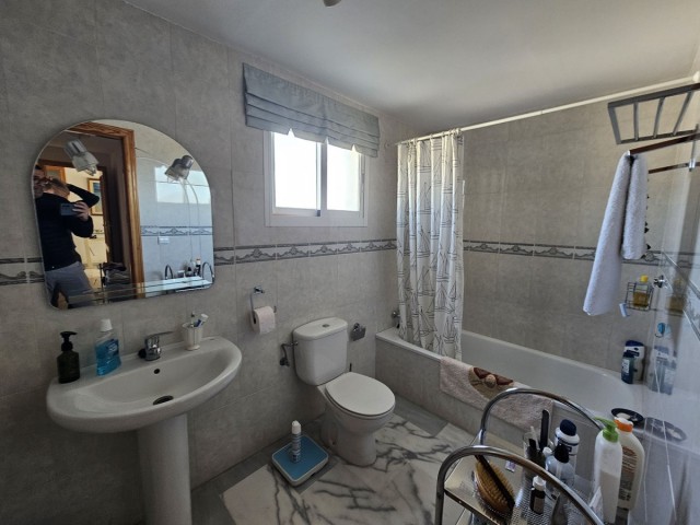 Apartamento con 3 Dormitorios  en Miraflores