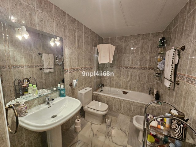 Apartamento con 3 Dormitorios  en Miraflores