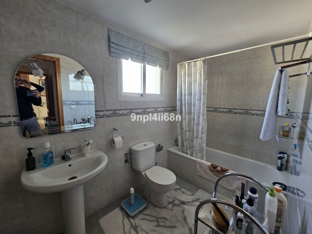 Apartamento con 3 Dormitorios  en Miraflores