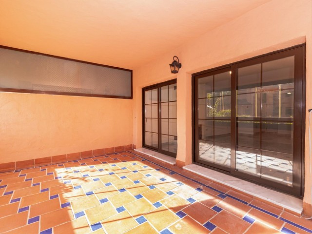 Apartamento, Hacienda del Sol, R5234881