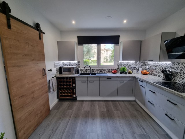 Apartamento con 3 Dormitorios  en San Roque Club