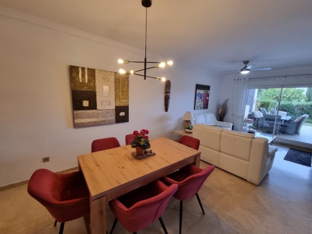 Apartamento con 3 Dormitorios  en San Roque Club