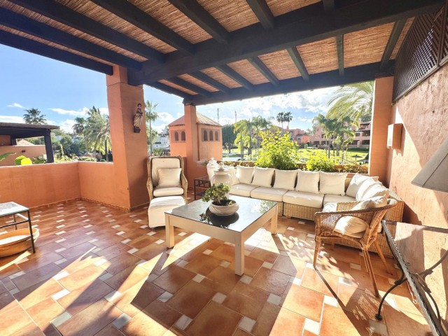 Huoneisto, Guadalmina Baja, R5295298