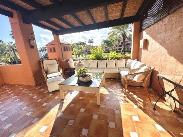 Huoneisto, Guadalmina Baja, R5295298