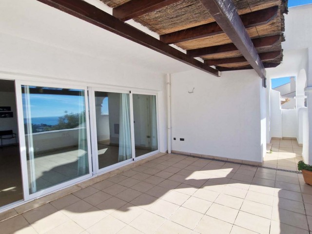 Apartamento con 2 Dormitorios  en Benalmadena Costa