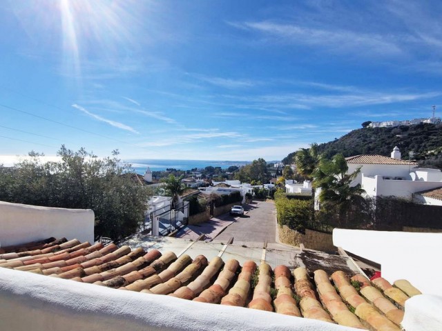 Apartamento con 2 Dormitorios  en Benalmadena Costa