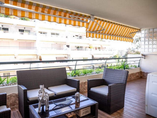 Apartamento con 2 Dormitorios  en Guadalmina Alta