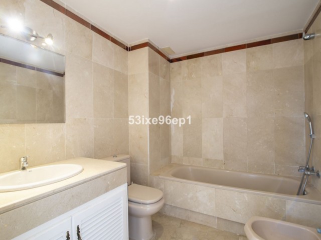 5 Soveroms Villa i New Golden Mile