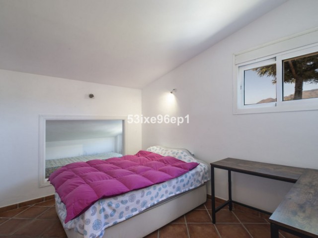 5 Soveroms Villa i New Golden Mile