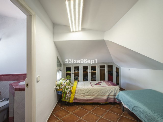 5 Soveroms Villa i New Golden Mile