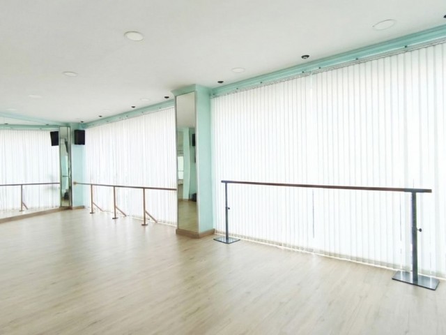 Comercial con 0 Dormitorios  en Alhaurín el Grande