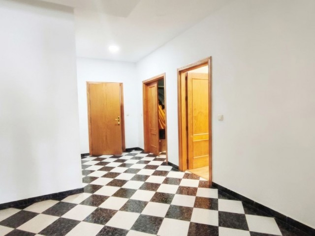 Comercial con 0 Dormitorios  en Alhaurín el Grande